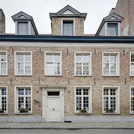 Brughia D'hotes Bed & Breakfast 3*